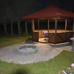Tatil Evi Klimatyczny Z Lodka Nad Jeziorem *